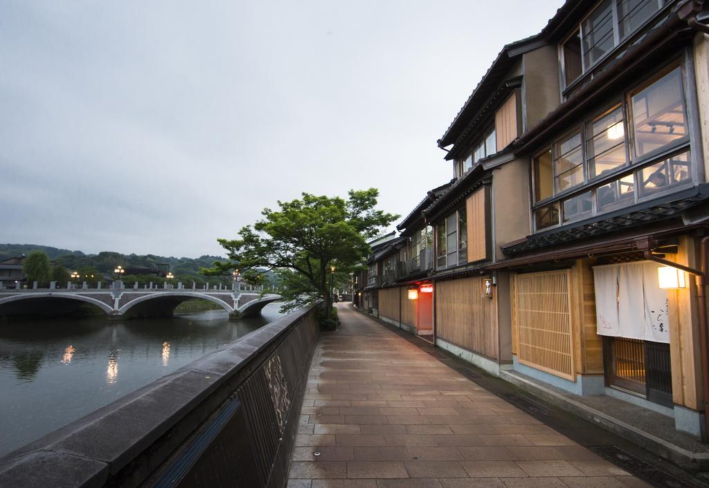 Hakuchoro Sanraku -natural Hot Spring- Hotel